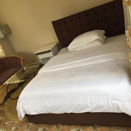 Asmorein Hotel Babati Esterno foto