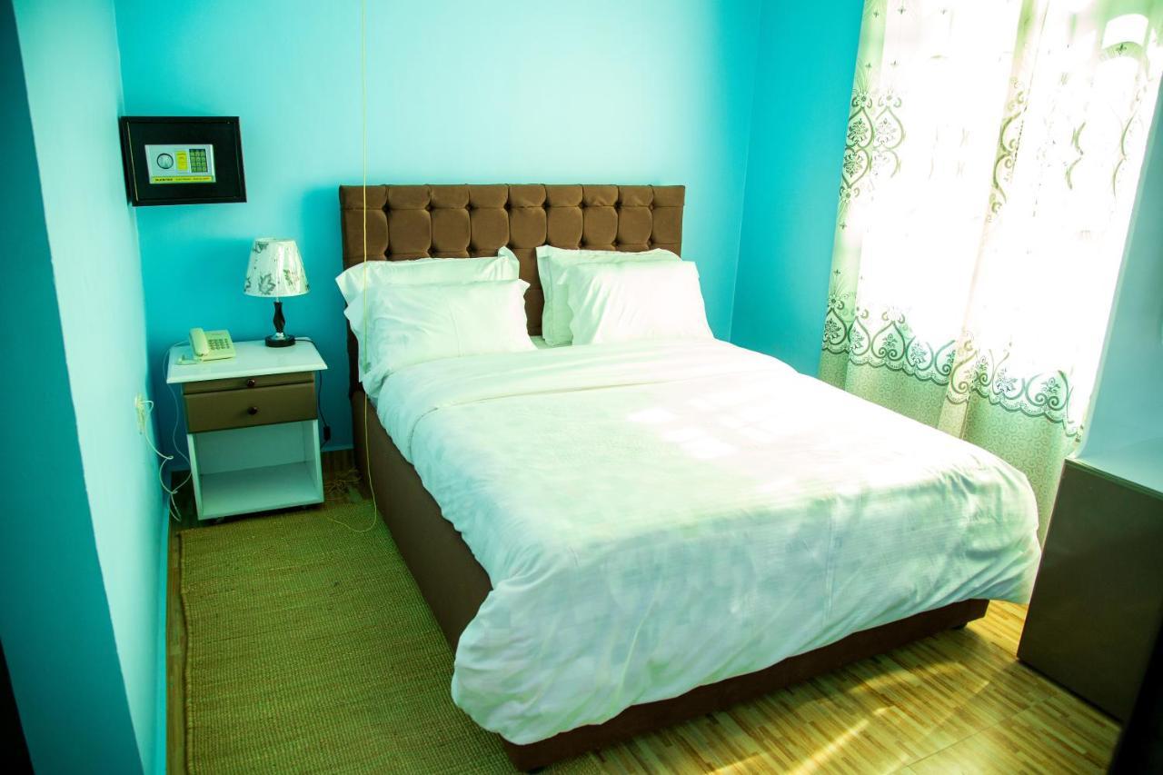 Asmorein Hotel Babati Esterno foto