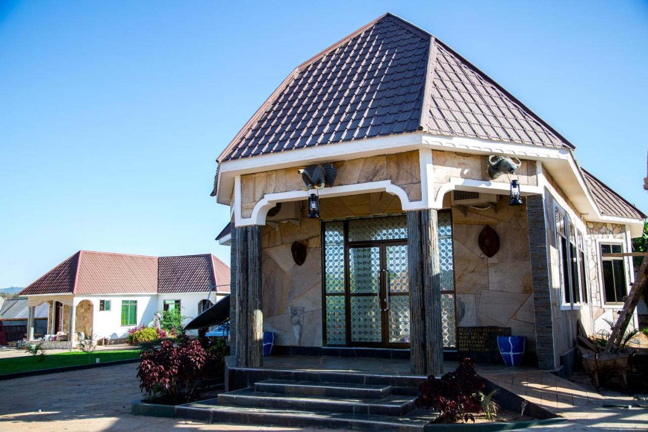 Asmorein Hotel Babati Esterno foto