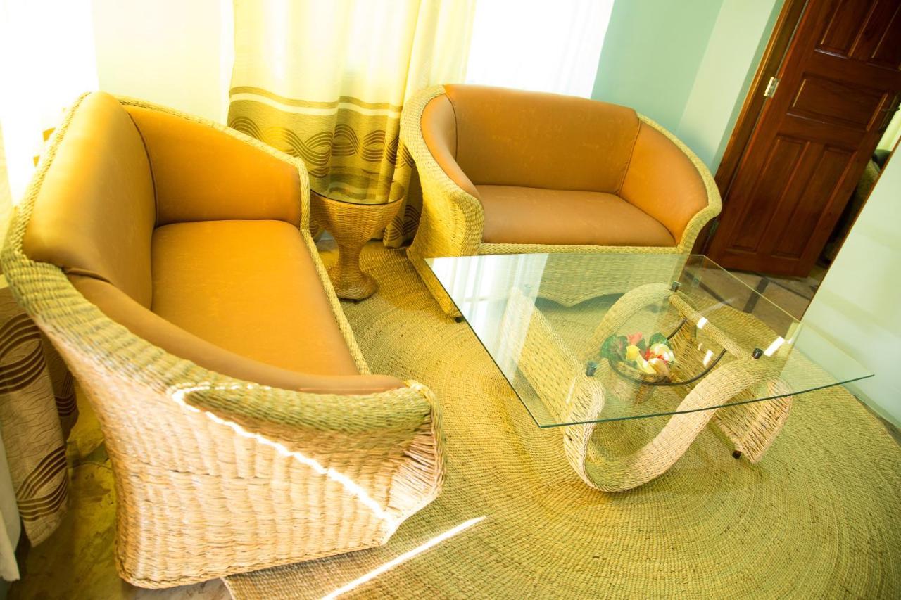 Asmorein Hotel Babati Esterno foto